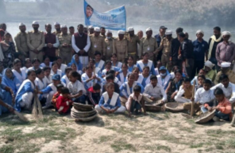 बाबा हरदेव महाराज के जन्म दिवस पर हुई नदी घाट की साफ-सफाई 