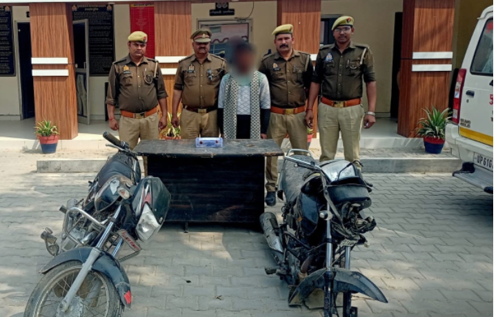 चोरी की दो मोटरसाइकिल व अवैध तमंचे संग अभियुक्त गिरफ्तार 