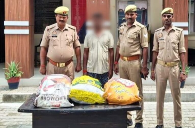 ई रिक्शा से अवैध शराब संग तस्कर गिरफ्तार 