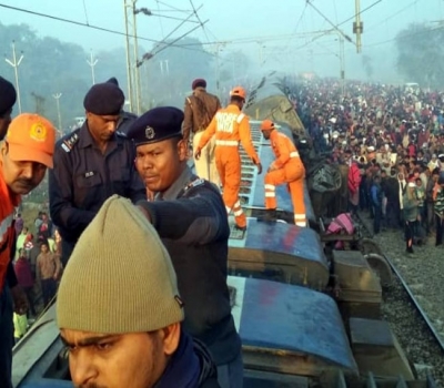 रेल हादसा ! पटरी से उतरी सीमांचल एक्सप्रेस, सात यात्री काल के गाल में समाये, दर्जनों जख्मी