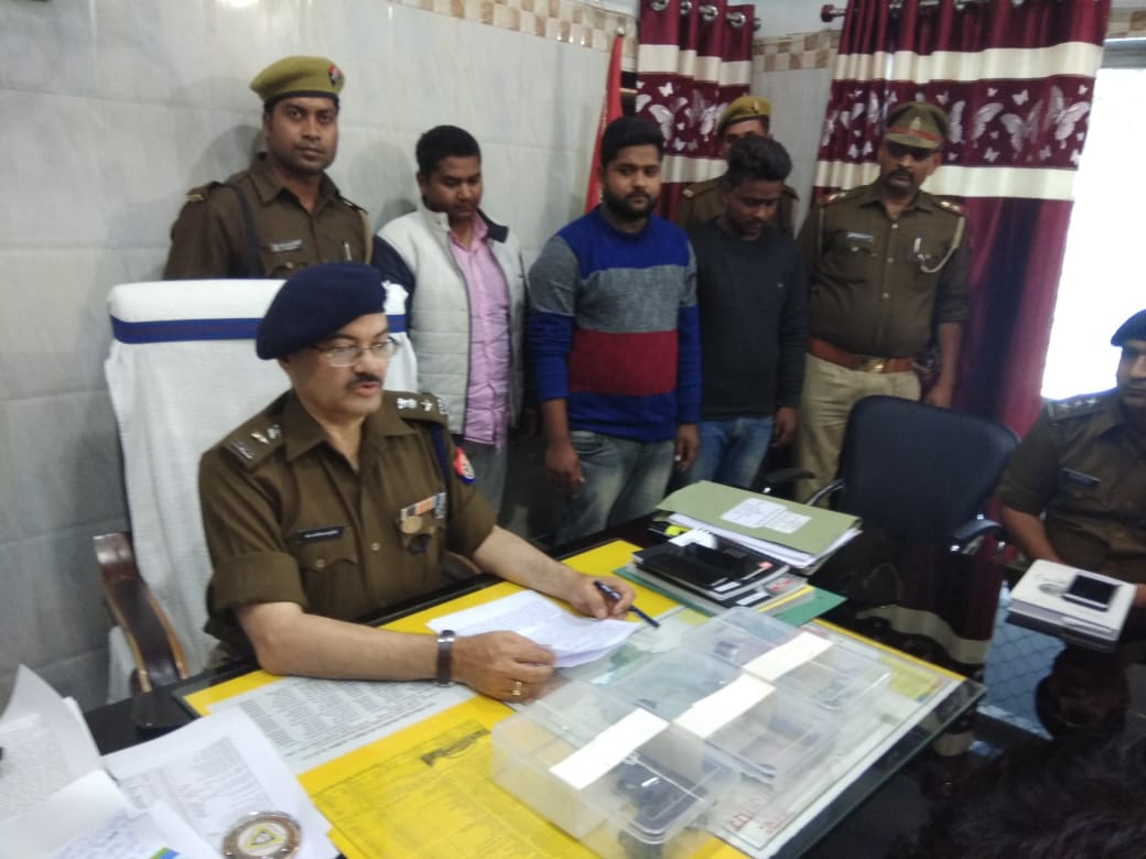 तीन असलहा तस्कर चढ़े पुलिस के राडार पर