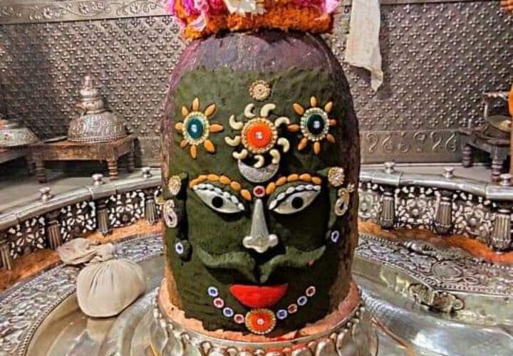 थानाध्यक्ष ने करायी प्रेमी युगल की शादी