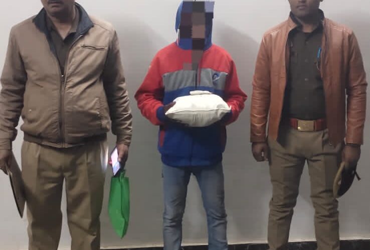 अवैध गांजे संग अभियुक्त गिरफ्तार 