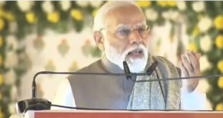 प्रधानमंत्री मोदी ने नमो घाट पर किया काशी तमिल संगमम 2.0 का उद्घाटन