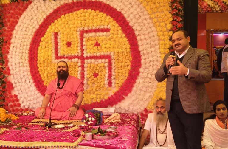 बच्चों को संस्कारवान बनाने के लिए दिलाएं संस्कारित शिक्षा -जिला जज धर्मेन्द्र कुमार पाण्डेय