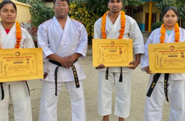 कराटे ग्रेडिंग समारोह में विद्यार्थियों को मिली शानदार सफलता