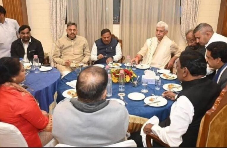 संसदीय स्थाई समिति पहुंची जम्मू कश्मीर