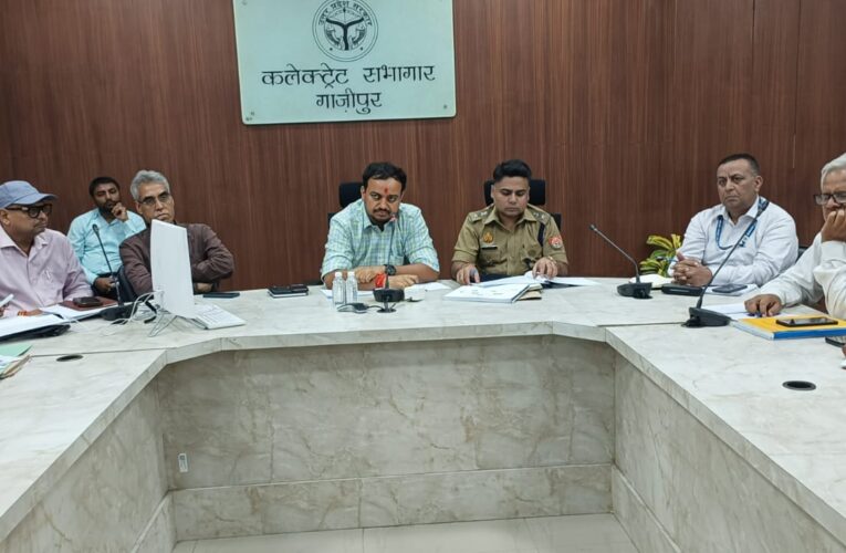 त्योहारों को शांति एवं सौहार्द संग सम्पन्न कराने हेतु प्रशासनिक अमला सक्रिय