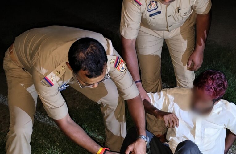 इनामियां बदमाश मुठभेड़ में घायलावस्था में गिरफ्तार 