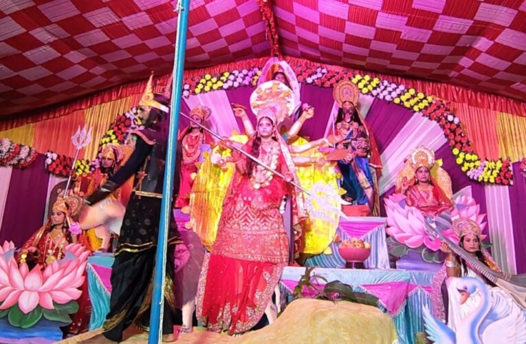 सजीव झांकियों में दिखा भक्ति और दिव्यता का संगम